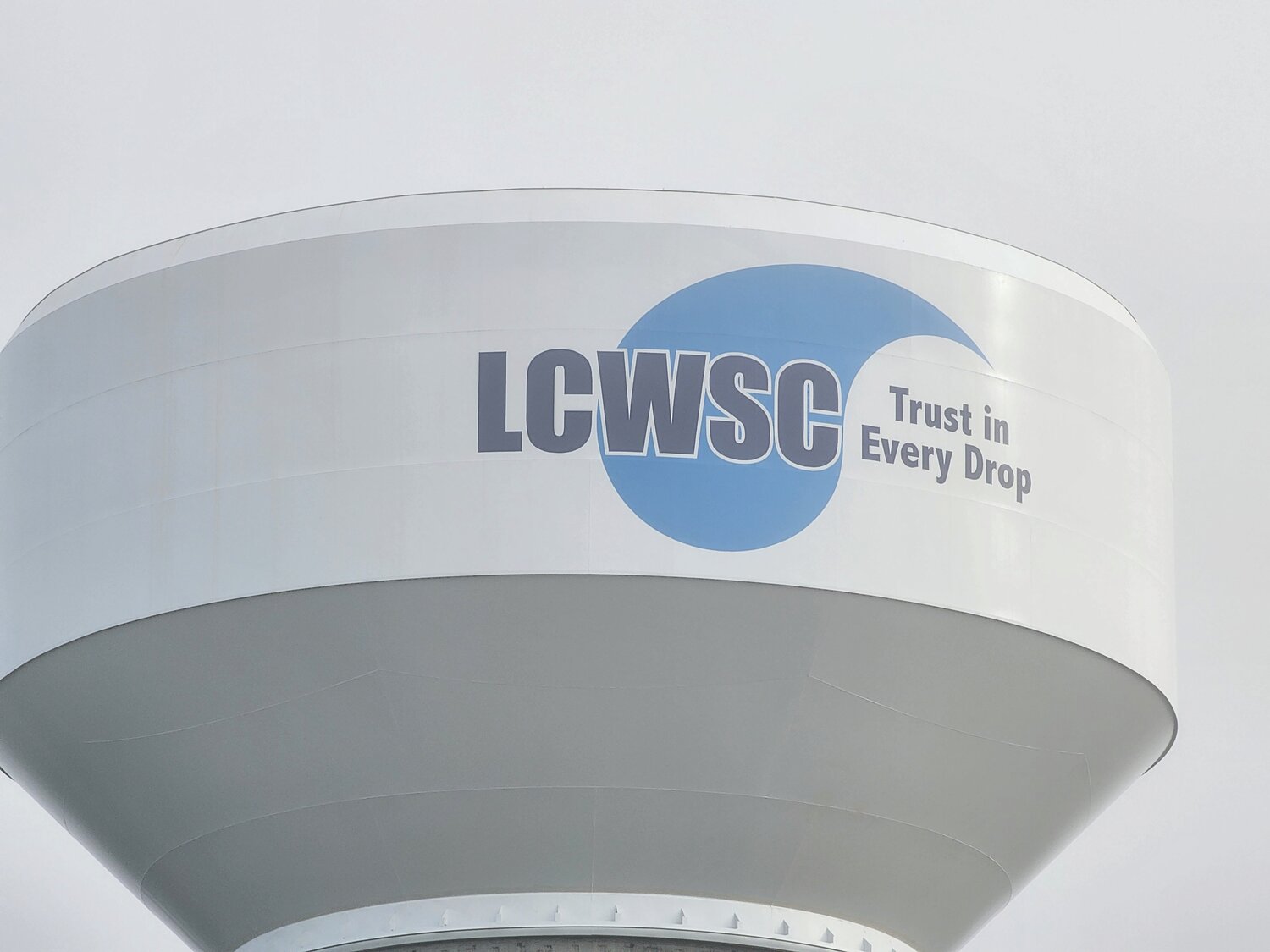 Metric Road Water Tank